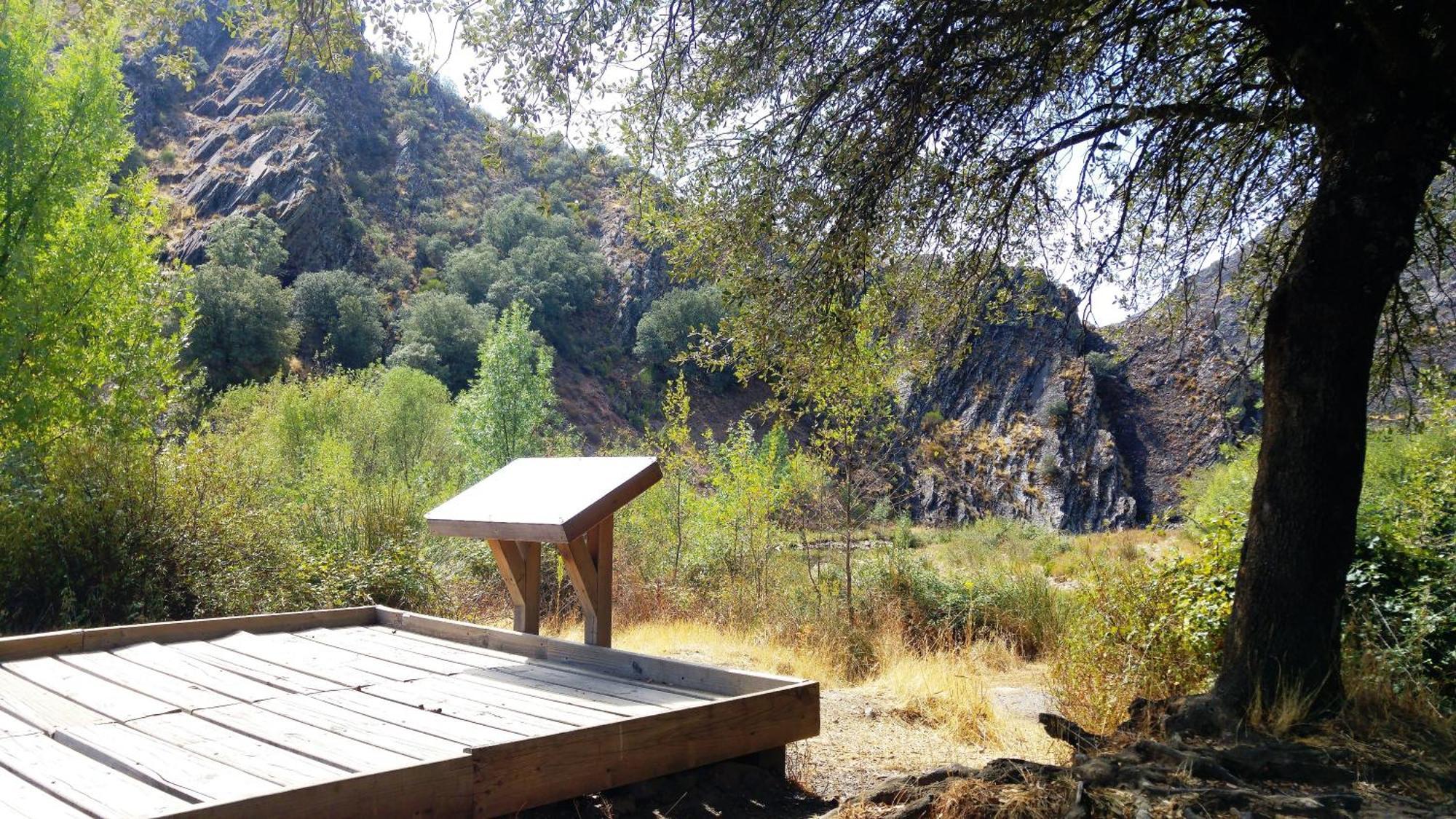 Casa Con Piscina En Parque Nacional De Cabaneros Navas de Estena 外观 照片